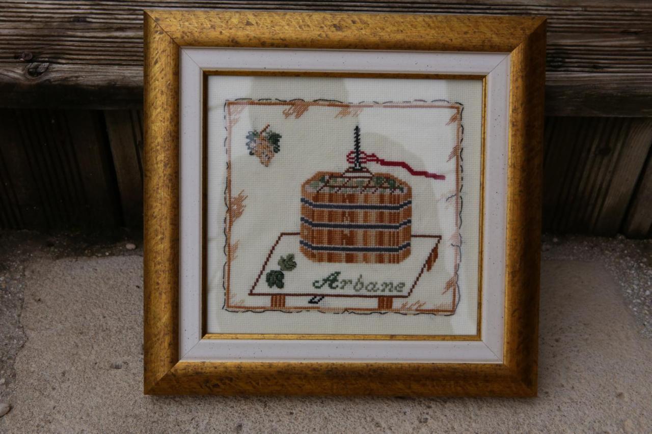 Au Coeur Des Vignes Bed & Breakfast Еперне Екстериор снимка