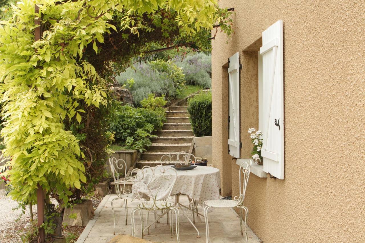 Au Coeur Des Vignes Bed & Breakfast Еперне Екстериор снимка